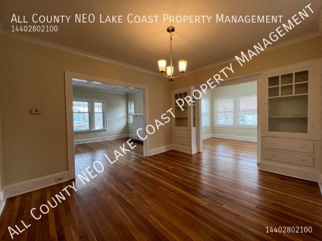 2 BR, 1 BA Apartment 1298 Nicholson Ave Up, Lakewood, OH 44107