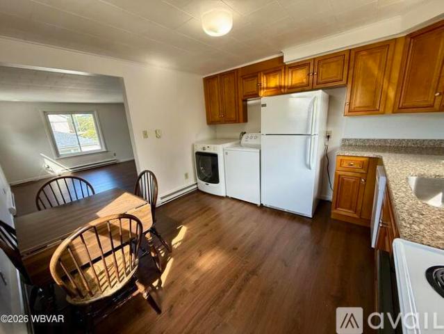 2 BR, 1 BA Apartment 129 N Arch St, Unit 2, Montoursville, PA 17754