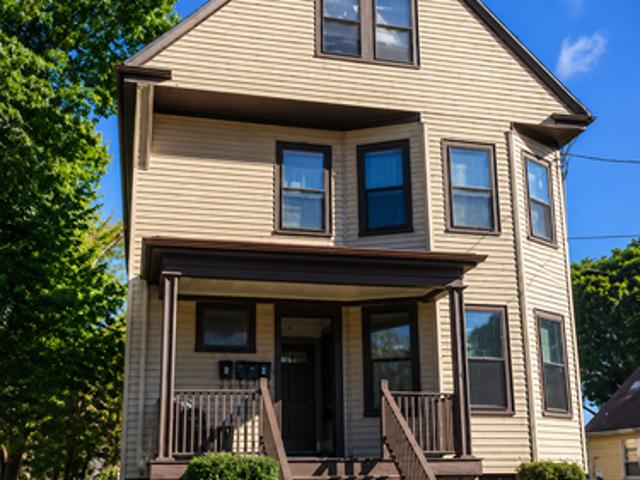 2 BR, 1 BA Apartment 12 Grandview St, Unit 1, Boston, MA 02131