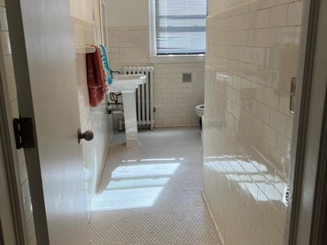 2 BR, 1 BA Apartment 12 Sharaf Street, Unit 4, New London, CT 06320