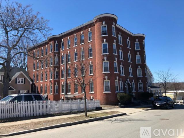 2 BR, 1 BA Apartment 12 Tirrell St, Unit 6, Worcester, MA 01603