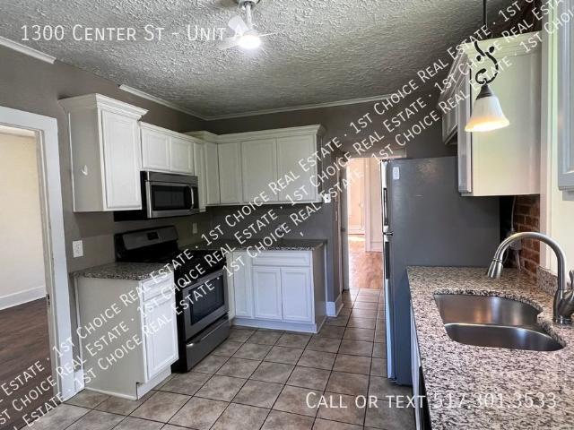 2 BR, 1 BA Apartment 1300 Center St, Lansing, MI 48906