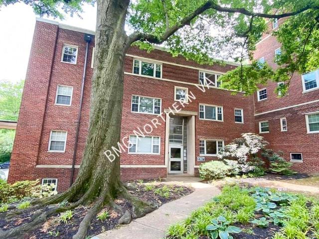 2 BR, 1 BA Apartment 1307 N Ode St, Arlington, VA 22209