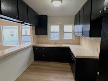 2 BR, 1 BA Apartment 1309 1/2 West Martin Luther King Jr. Blvd Los Angeles, CA 90037