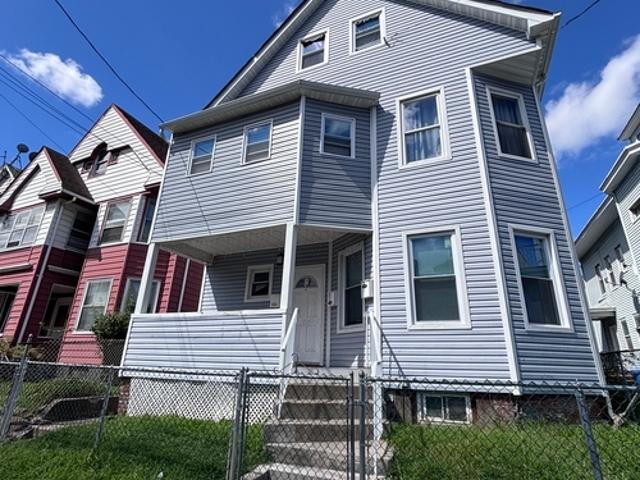 2 BR, 1 BA Apartment 130 E 21st St, Unit 1, Paterson, NJ 07513