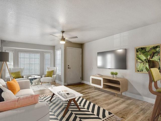 2 BR, 1 BA Apartment 132 E Brown Rd Unit 1043, Mesa, AZ 85201