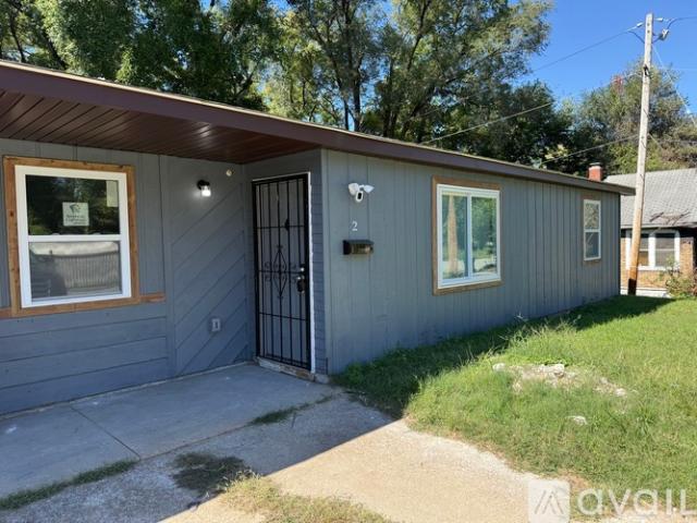 2 BR, 1 BA Apartment 132 Judith Ln, Unit B, Sauget, IL 62206