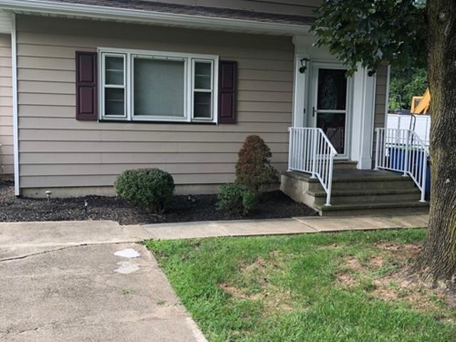 2 BR, 1 BA Apartment 132 Stony Brook Road, Somerville, NJ 08876
