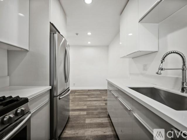 2 BR, 1 BA Apartment 1333 W 36th Pl, Unit 6, Los Angeles, CA 90007