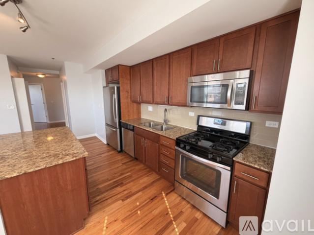 2 BR, 1 BA Apartment 1337 W Fargo Ave, Unit 1204, Chicago, IL 60626
