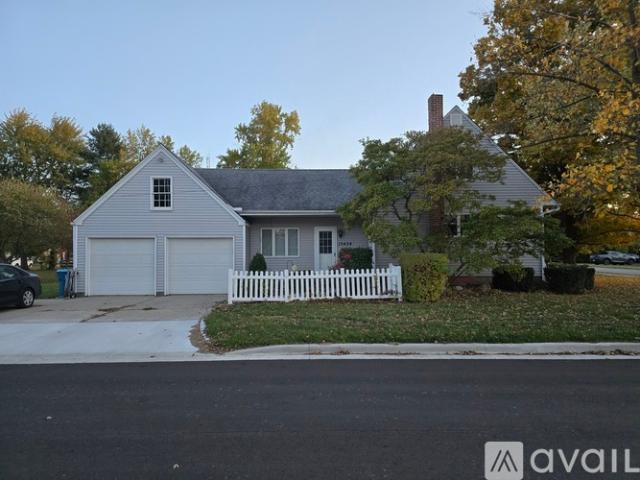 2 BR, 1 BA Apartment 13424 Indiana Street, Grabill, IN 46741