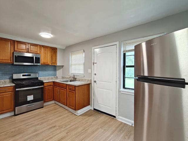 2 BR, 1 BA Apartment 120 Yorke St, Salem, NJ 08079