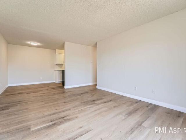 2 BR, 1 BA Apartment 1357 Helena Street, Aurora, CO 80011
