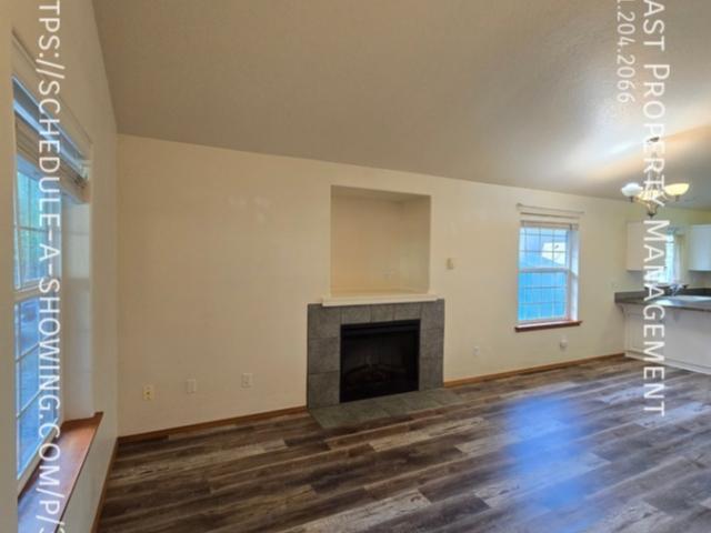 2 BR, 1 BA Apartment 135 S Quadrant St, Rockaway, OR 97136