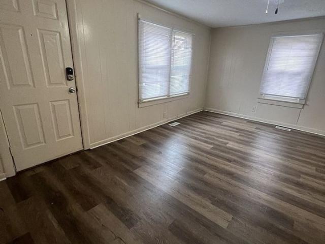 2 BR, 1 BA Apartment 1366 North Dixie Avenue Unit 1366 N Dixie Ave, Cookeville, TN 38501