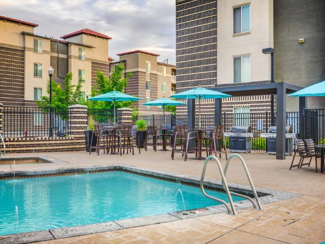 2 BR, 1 BA Apartment 136 W Fireclay Ave Unit 4257 304, Salt Lake City, UT 84107