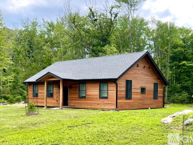 2 BR, 1 BA Apartment 138 Vly Atwood Road, Stone Ridge, NY 12484