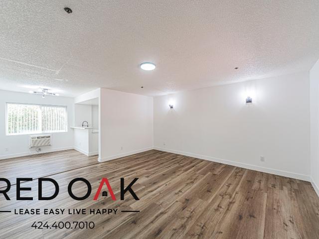 2 BR, 1 BA Apartment 13910 Sayre Street, Los Angeles, CA 91342