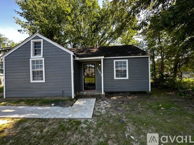 2 BR, 1 BA Apartment 1393 Ralston Road, Memphis, TN 38106