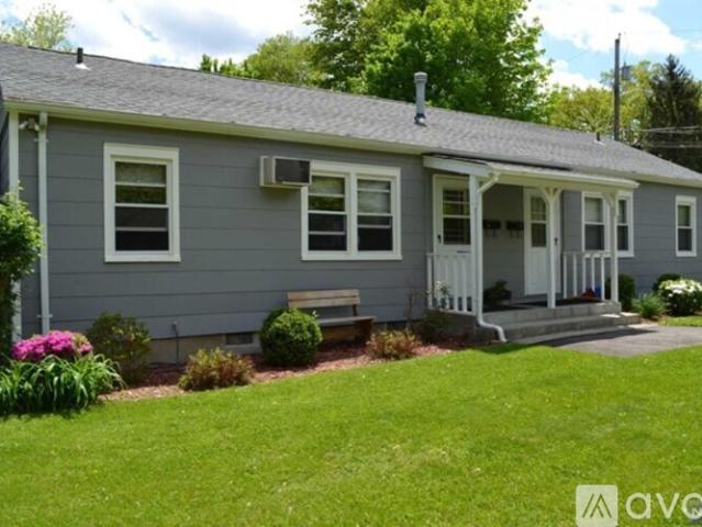 2 BR, 1 BA Apartment 139 2nd St, Unit 137, Mahwah, NJ 07430