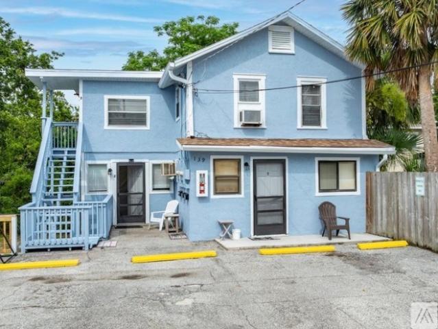 2 BR, 1 BA Apartment 139 S Halifax Ave, Unit 3, Daytona Beach, FL 32118