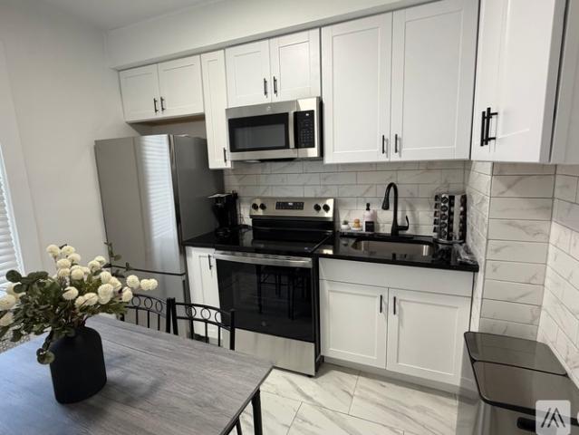 2 BR, 1 BA Apartment 243 Lincoln Avenue, Cliffside Park, NJ 07010