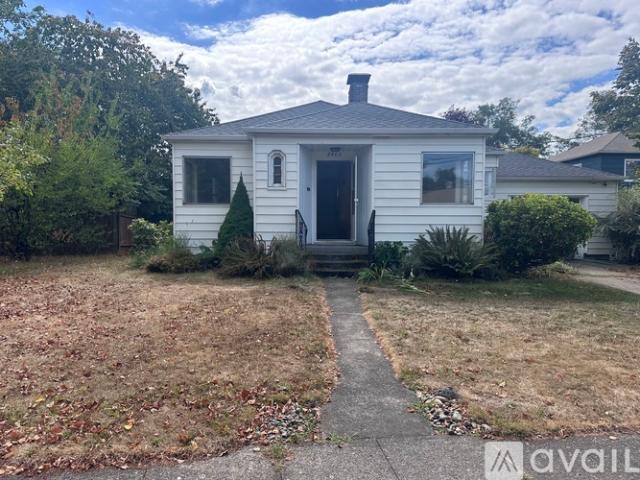 2 BR, 1 BA Apartment 2405 East Evergreen Boulevard, Vancouver, WA 98661
