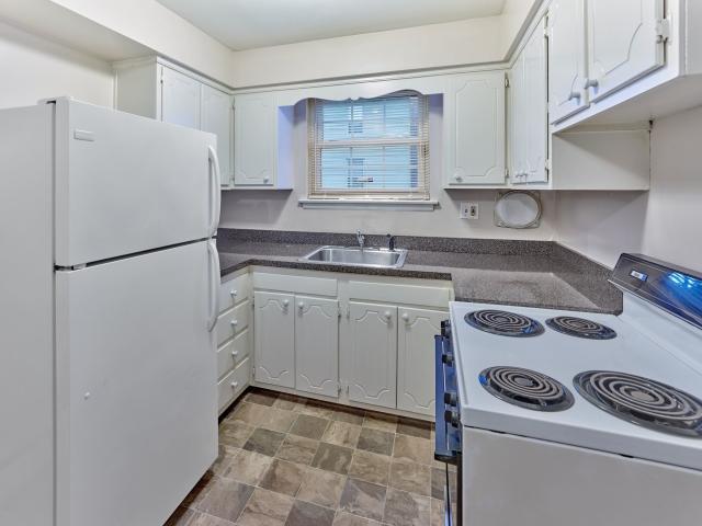 2 BR, 1 BA Apartment 240 Highland Avenue Unit 1B, Haddon Heights, NJ 08035