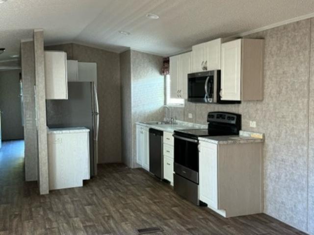 2 BR, 1 BA Apartment 2422 Hwy 43 S, Unit 10, Leoma, TN 38468