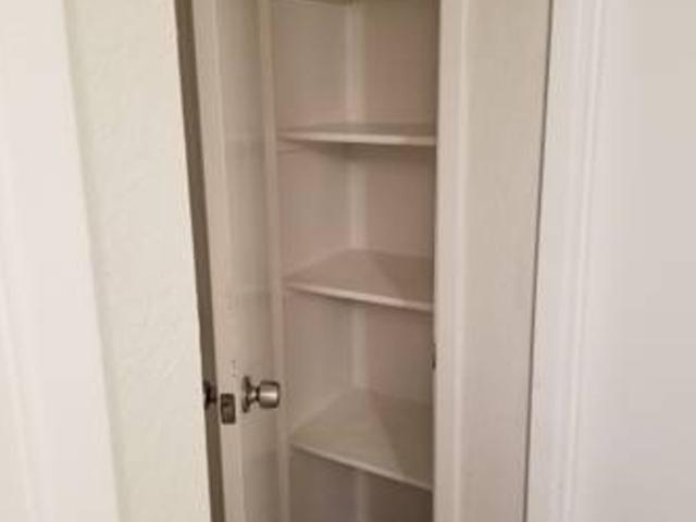 2 BR, 1 BA Apartment 2424 East Grandview Road Unit 310, Phoenix, AZ 85032