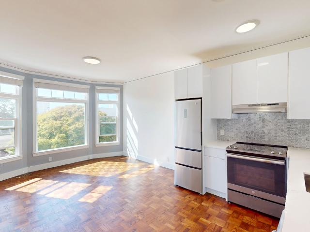2 BR, 1 BA Apartment 2425 Buchanan St, San Francisco, CA 94115