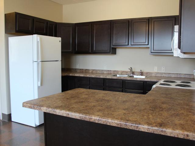 2 BR, 1 BA Apartment 2427 W 4th St Unit 110, Duluth, MN 55806