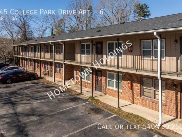 2 BR, 1 BA Apartment 245 College Park Drive Apt Danville, VA 24541