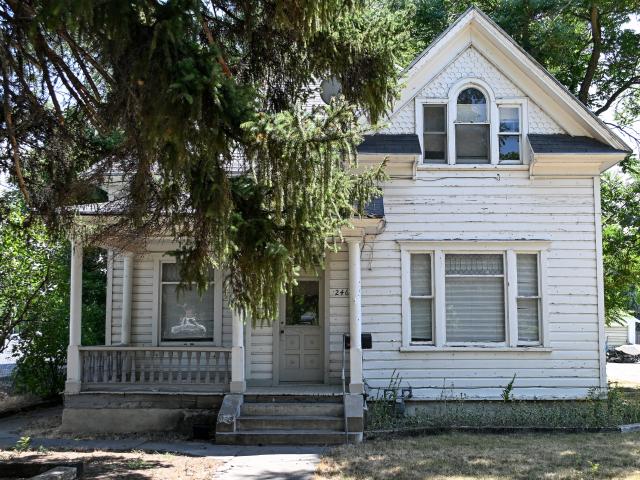 2 BR, 1 BA Apartment 246 W 100 S, Logan, UT 84321