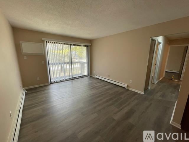 2 BR, 1 BA Apartment 248 East Oak Street, Unit 2A, Montrose, MI 48457