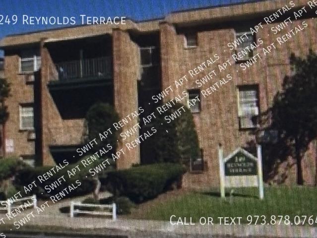 2 BR, 1 BA Apartment 249 Reynolds Terrace, Orange, NJ 07050