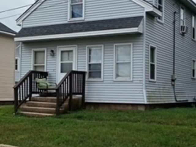 2 BR, 1 BA Apartment 253 W Grand Ave House C, Beloit, WI 53511
