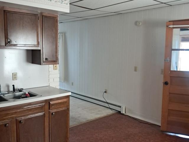 2 BR, 1 BA Apartment 253 Hudson Avenue, Mechanicville, NY 12118