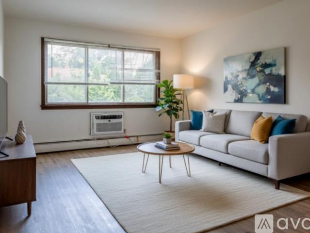 2 BR, 1 BA Apartment 2505 Monterey Dr, Unit 15, Madison, WI 53704
