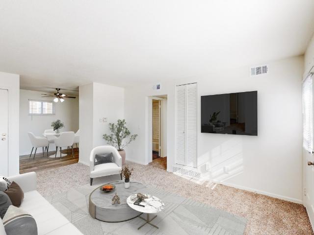 2 BR, 1 BA Apartment 2505 NE Shady Lane Unit 2412 07, Kansas City, MO 64118