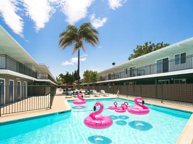 2 BR, 1 BA Apartment 250 W Jackson St Unit 64, Hayward, CA 94544