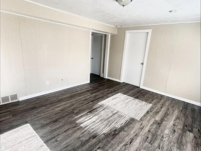 2 BR, 1 BA Apartment 2512 E Dale St, Colorado Springs, CO 80909