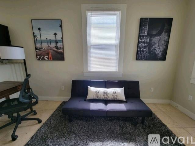 2 BR, 1 BA Apartment 2516 South Derbigny Street, New Orleans, LA 70125