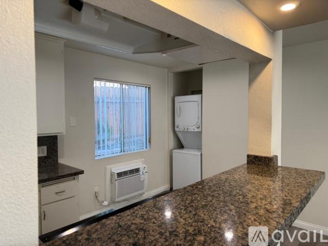 2 BR, 1 BA Apartment 25452 Cole St, Unit XX, Loma Linda, CA 92354