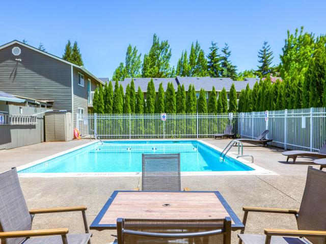 2 BR, 1 BA Apartment 2555 Gateway Street Unit 06, Springfield, OR 97477