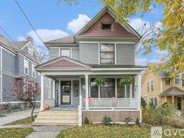 2 BR, 1 BA Apartment 256 Union Avenue Southeast, Unit 1 Historic District, Grand Rapids, MI 49503