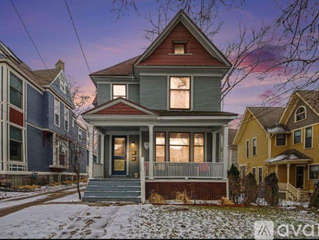 2 BR, 1 BA Apartment 256 Union Avenue Southeast, Unit Apt. 2, Grand Rapids, MI 49503