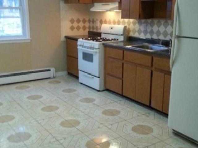2 BR, 1 BA Apartment 256 Bowers Street, Unit 1ST FLOOR, Jersey City, NJ 07307