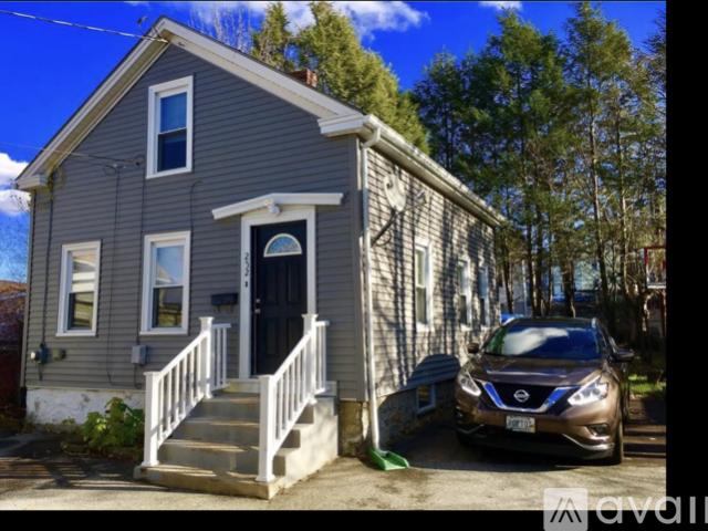 2 BR, 1 BA Apartment 256 Grove Street, Unit 252, Woonsocket, RI 02895