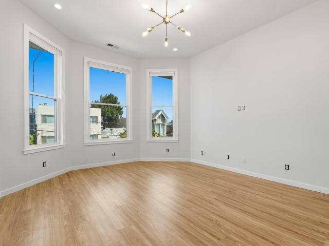 2 BR, 1 BA Apartment 2581 Post St, San Francisco, CA 94115